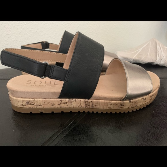 naturalizer soul sandals